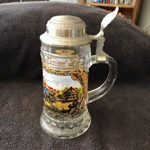 Glass stein